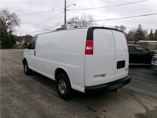 2016 GMC Savana 2500 1WT in Kitchener - Image 4 of 23