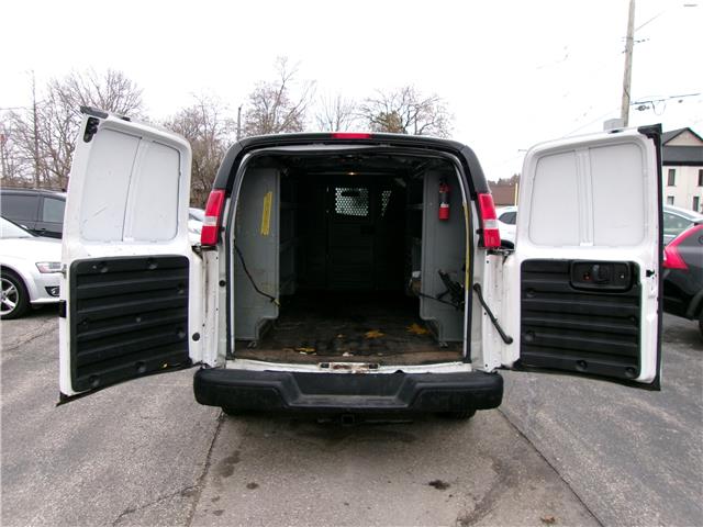 2016 GMC Savana 2500 1WT in Kitchener - Image 12 of 23