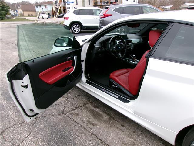 2018 BMW 230i xDrive in Kitchener - Image 9 of 24