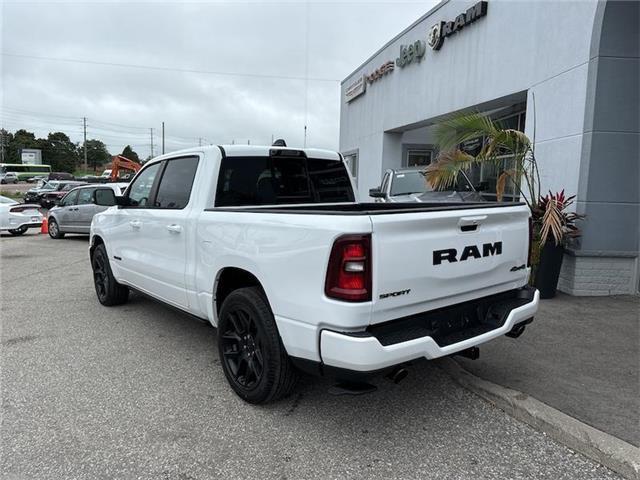 2025 RAM 1500 Sport (Stk: 28396T) in Newmarket - Image 5 of 14