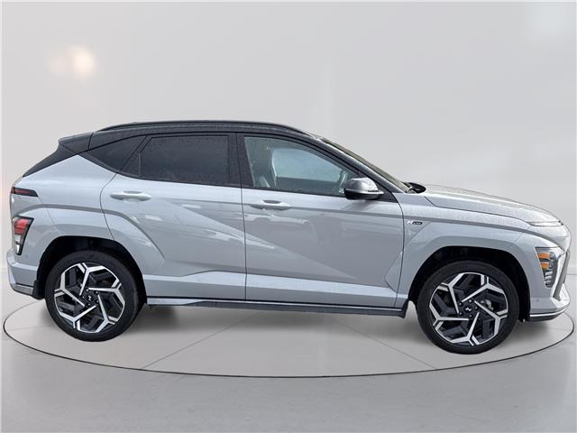 2025 Hyundai Kona 1.6T N Line Ultimate w/Two-Tone Roof (Stk: 5T071C) in Williams Lake - Image 5 of 13