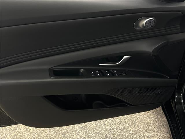 2025 Hyundai Elantra Preferred w/Tech Package (Stk: 43803J) in Belleville - Image 14 of 32