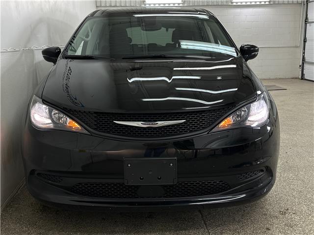2024 Chrysler Grand Caravan SXT (Stk: 43836J) in Belleville - Image 2 of 35