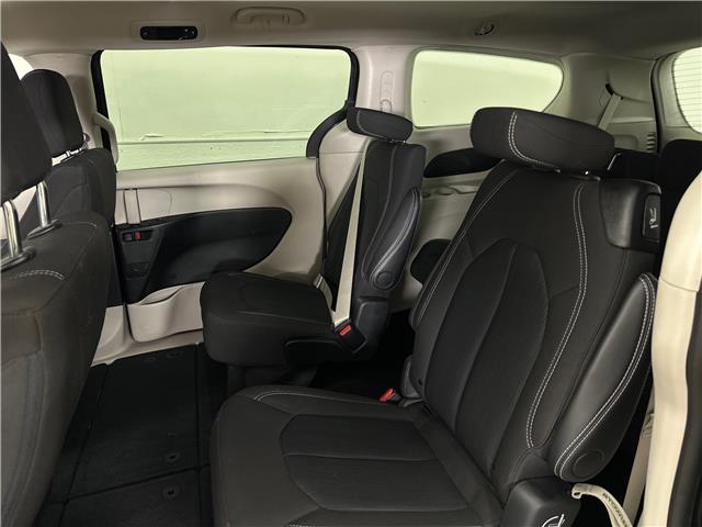 2024 Chrysler Grand Caravan SXT (Stk: 43836J) in Belleville - Image 8 of 35