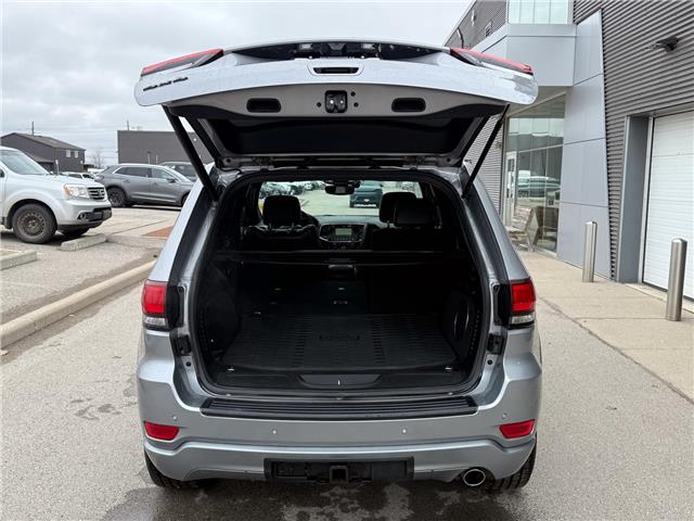 2020 Jeep Grand Cherokee Laredo (Stk: 25563DA) in London - Image 6 of 26
