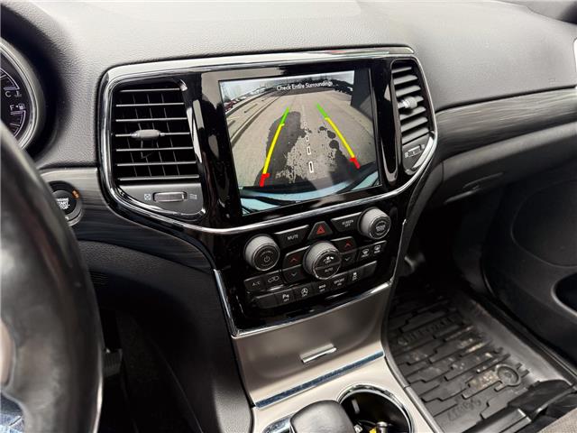 2020 Jeep Grand Cherokee Laredo (Stk: 25563DA) in London - Image 19 of 26