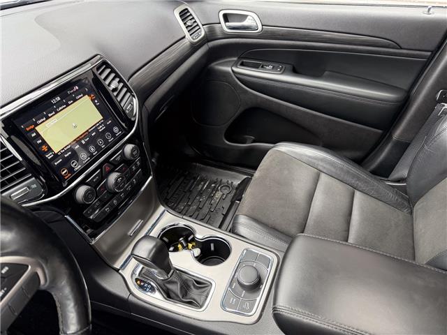 2020 Jeep Grand Cherokee Laredo (Stk: 25563DA) in London - Image 20 of 26