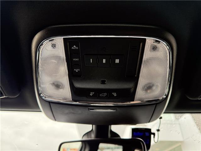 2020 Jeep Grand Cherokee Laredo (Stk: 25563DA) in London - Image 21 of 26