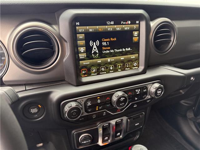 2023 Jeep Wrangler Sport (Stk: P24678C) in London - Image 13 of 20