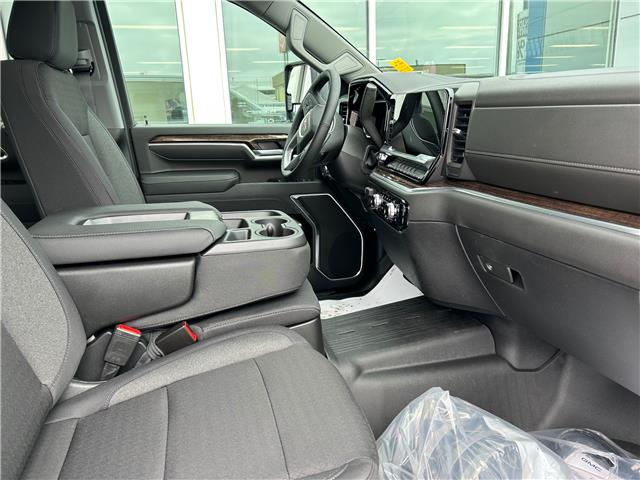 2026 GMC Sierra 2500HD SLE (Stk: 26140) in Moosomin - Image 2 of 11