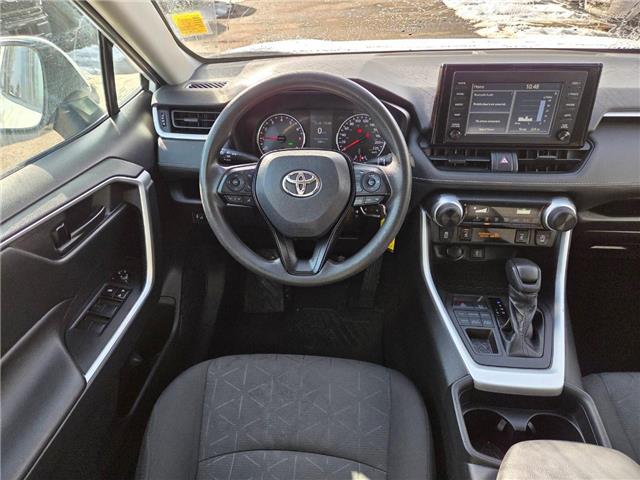 2021 Toyota RAV4 LE (Stk: TA-095A) in Calgary - Image 7 of 9