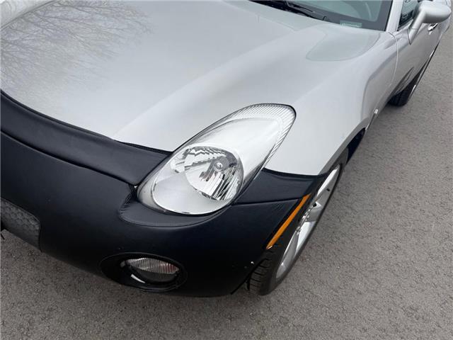 2006 Pontiac Solstice Base (Stk: 165889) in London - Image 3 of 9