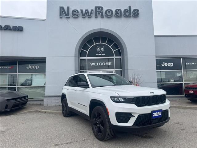 2025 Jeep Grand Cherokee Laredo (Stk: 28387P) in Newmarket - Image 1 of 12