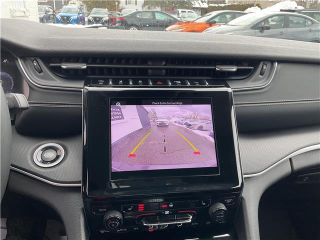 2023 Jeep Grand Cherokee L Laredo (Stk: 260237) in North Bay - Image 17 of 22