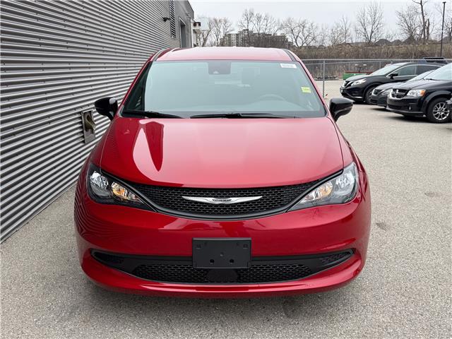 2026 Chrysler Grand Caravan SXT (Stk: 26225) in London - Image 2 of 28