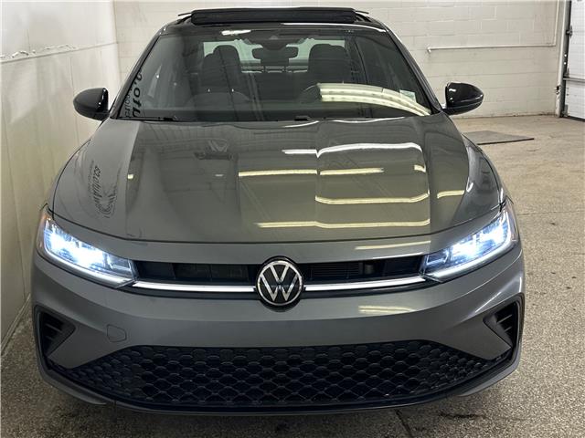 2025 Volkswagen Jetta Comfortline (Stk: 43792J) in Belleville - Image 2 of 32