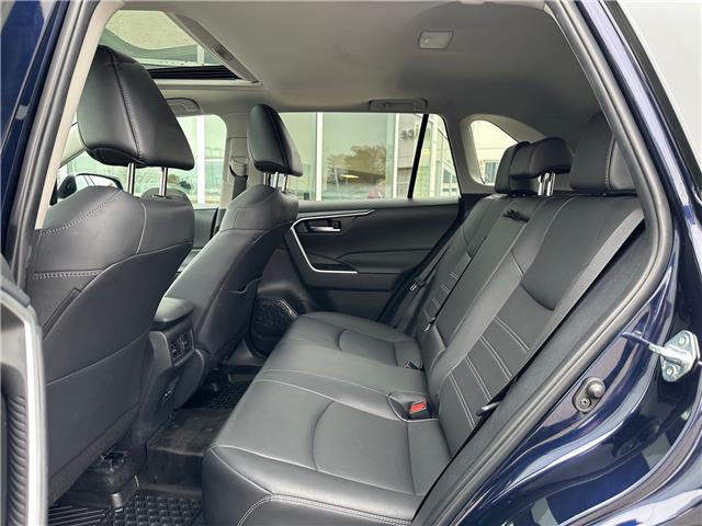 2025 Toyota RAV4 XLE (Stk: W7055) in Cobourg - Image 27 of 29