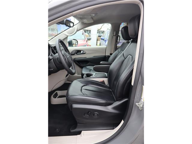 2023 Chrysler Pacifica Touring-L (Stk: 22U3963) in Mississauga - Image 11 of 32