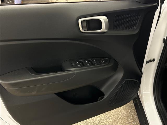 2023 Hyundai Venue Preferred (Stk: 43751J) in Belleville - Image 13 of 28
