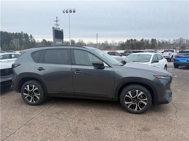 2026 Mazda CX-5 GS (Stk: 226-30) in Pembroke - Image 4 of 7