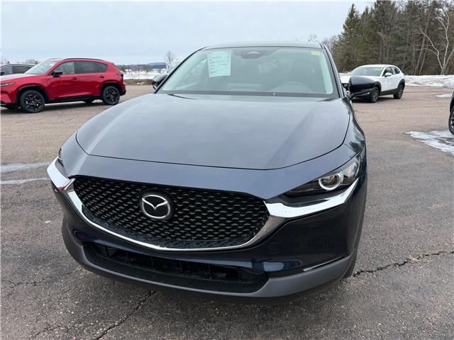 2026 Mazda CX-30 GS (Stk: 226-28) in Pembroke - Image 2 of 5