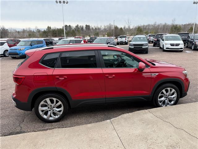 2022 Volkswagen Taos Comfortline (Stk: 24782) in Pembroke - Image 9 of 32