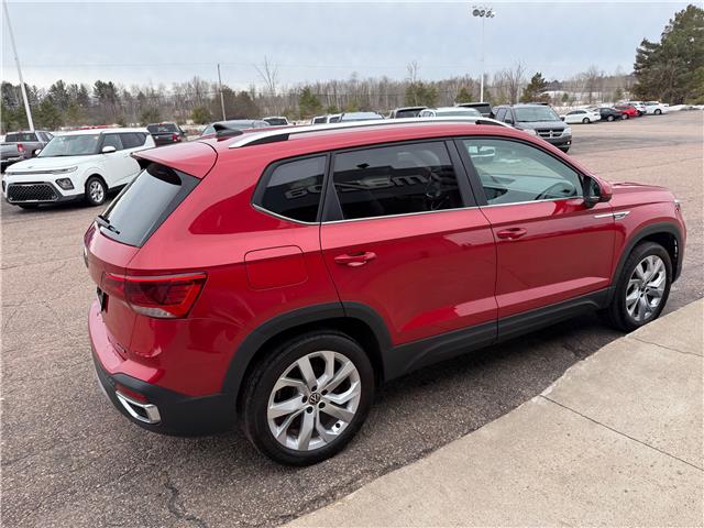 2022 Volkswagen Taos Comfortline (Stk: 24782) in Pembroke - Image 10 of 32