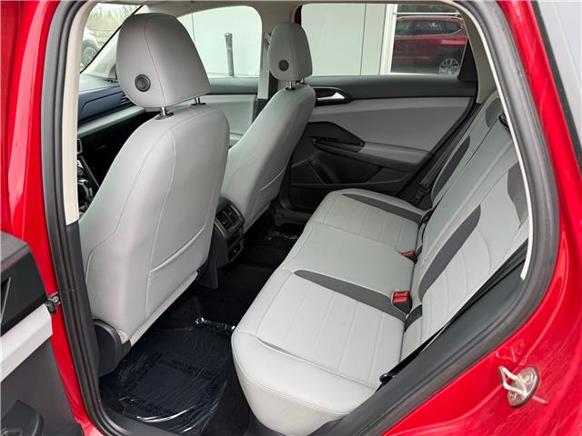 2022 Volkswagen Taos Comfortline (Stk: 24782) in Pembroke - Image 18 of 32