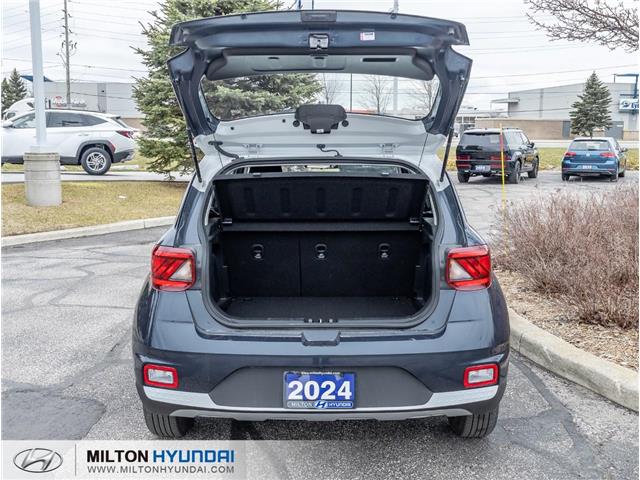 2024 Hyundai Venue Preferred w/Two-Tone (Stk: 326368A) in Milton - Image 7 of 23