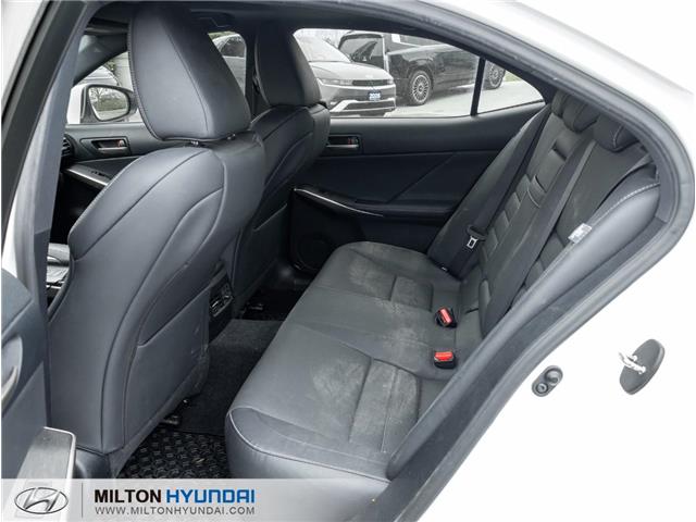 2019 Lexus IS 300 Base (Stk: 037446) in Milton - Image 27 of 29