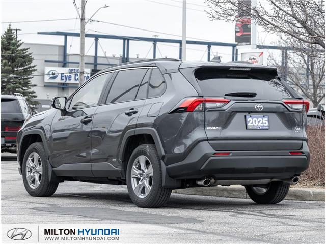 2025 Toyota RAV4 Hybrid XLE (Stk: 285207) in Milton - Image 5 of 24