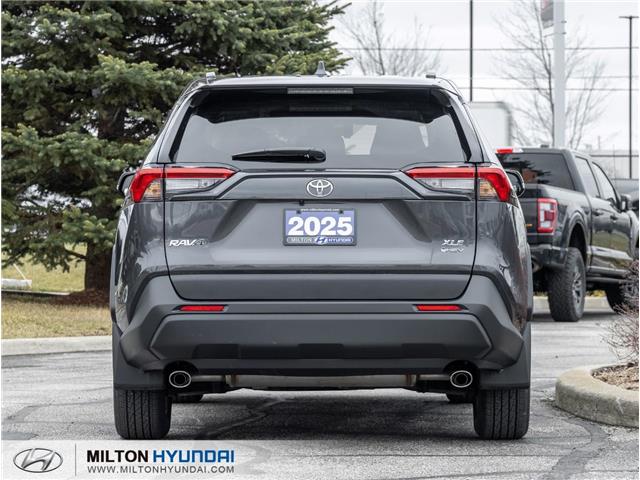2025 Toyota RAV4 Hybrid XLE (Stk: 285207) in Milton - Image 6 of 24