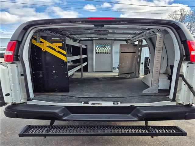 2022 GMC Savana 2500 Work Van (Stk: -) in Sussex - Image 5 of 10
