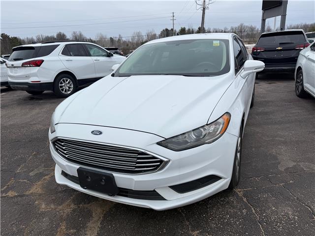 2017 Ford Fusion SE (Stk: 24796) in Pembroke - Image 2 of 6