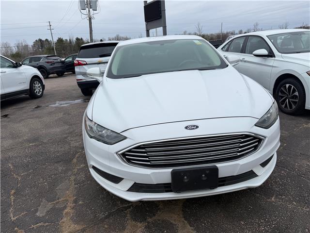2017 Ford Fusion SE (Stk: 24796) in Pembroke - Image 3 of 6