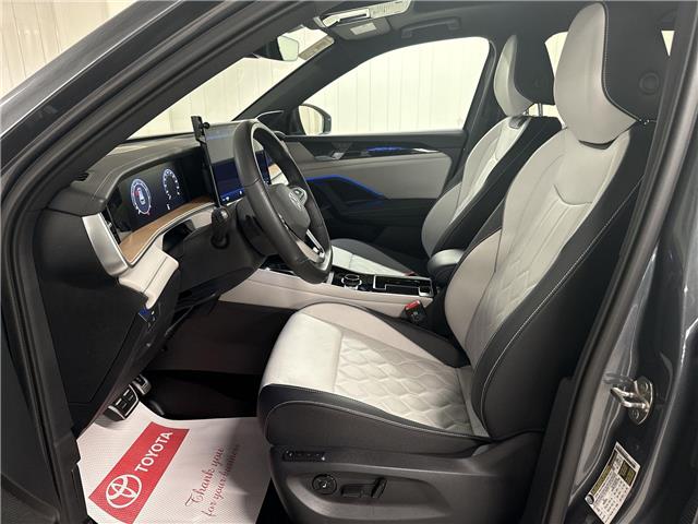 2026 Volkswagen Tiguan Highline Turbo R-Line (Stk: 11105831A) in Markham - Image 15 of 30