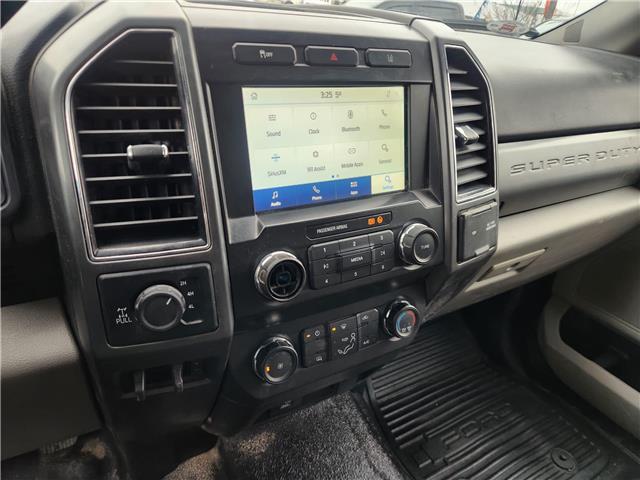 2020 Ford F-250 XLT in Ottawa - Image 2 of 5