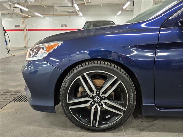 2017 Honda Accord Sport (Stk: 10120263A) in Markham - Image 10 of 32