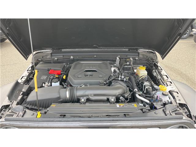 2025 Jeep Wrangler Sport (Stk: TS041) in Kamloops - Image 12 of 27