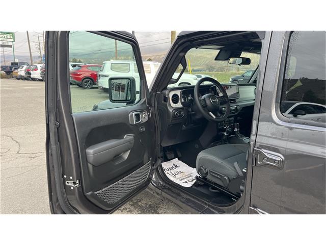 2025 Jeep Wrangler Sport (Stk: TS041) in Kamloops - Image 13 of 27