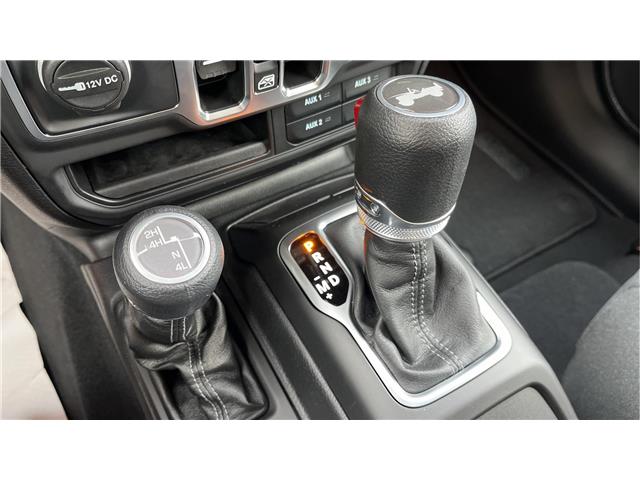 2025 Jeep Wrangler Sport (Stk: TS041) in Kamloops - Image 17 of 27