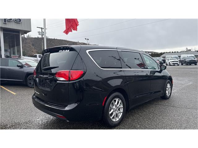 2025 Chrysler Grand Caravan SXT (Stk: TS074) in Kamloops - Image 8 of 35