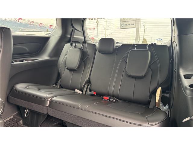 2025 Chrysler Grand Caravan SXT (Stk: TS074) in Kamloops - Image 35 of 35