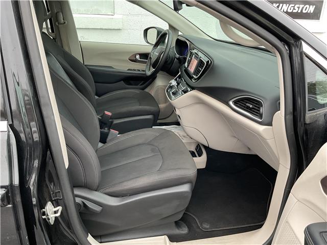 2023 Chrysler Grand Caravan SXT (Stk: 251407) in North Bay - Image 9 of 21