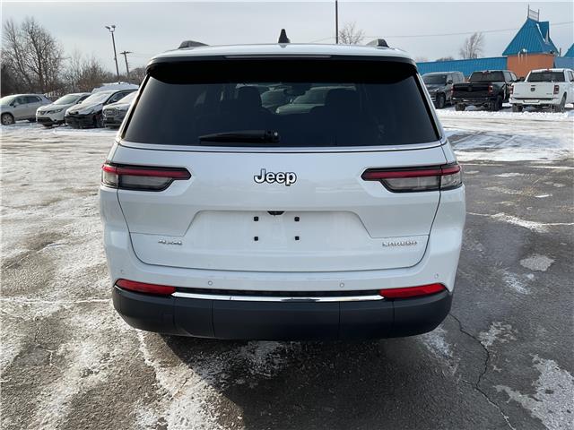 2023 Jeep Grand Cherokee L Laredo (Stk: 260099) in North Bay - Image 4 of 36