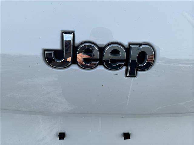 2023 Jeep Grand Cherokee L Laredo (Stk: 260099) in North Bay - Image 9 of 36