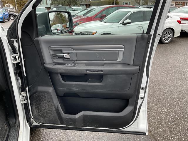 2023 RAM 1500 Classic SLT (Stk: 260242) in Ottawa - Image 17 of 20