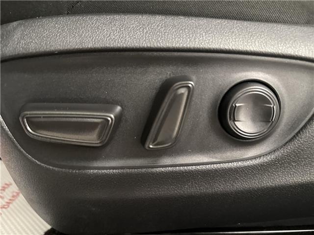 2025 Toyota RAV4 Hybrid SE (Stk: 11U4442) in Markham - Image 17 of 32