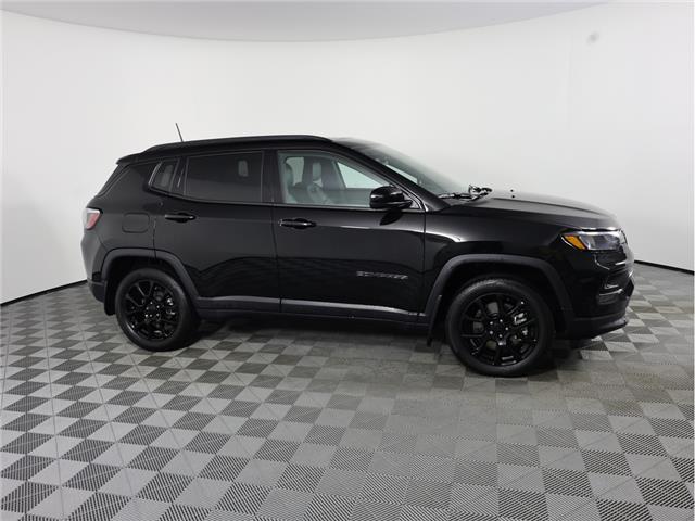 2024 Jeep Compass Altitude (Stk: 26J067A) in Calgary - Image 5 of 23
