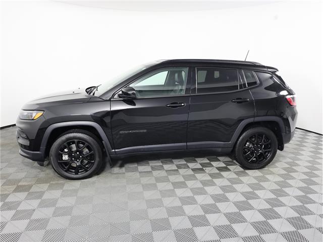 2024 Jeep Compass Altitude (Stk: 26J067A) in Calgary - Image 9 of 23